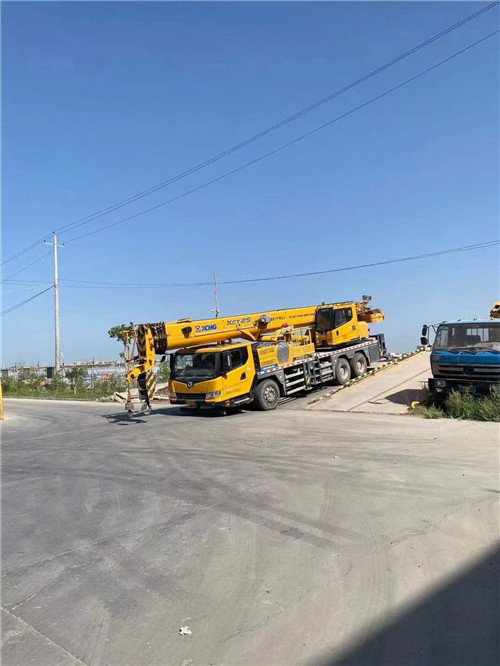 果洛吊车作业时，可能会产生哪些额外收费项目？